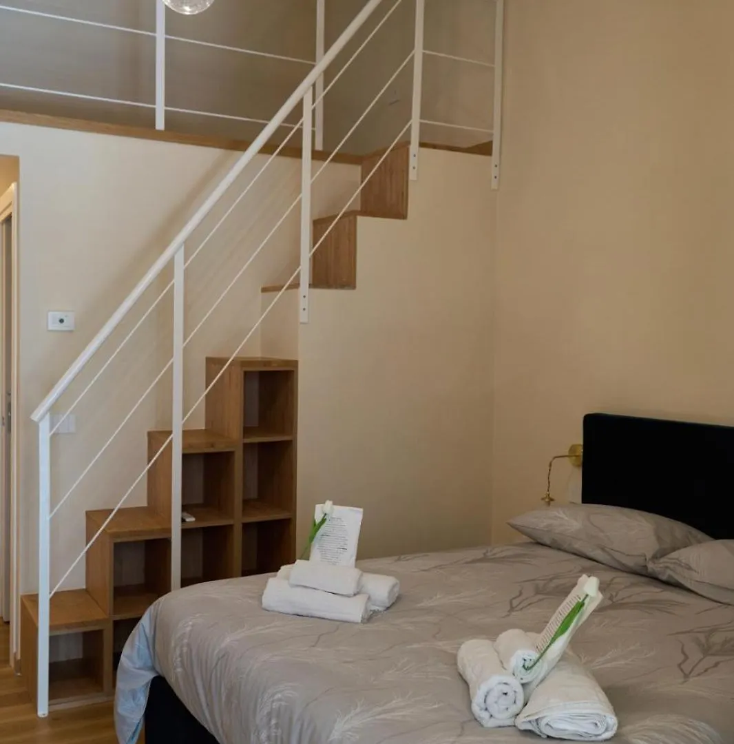 Alesuite Naples