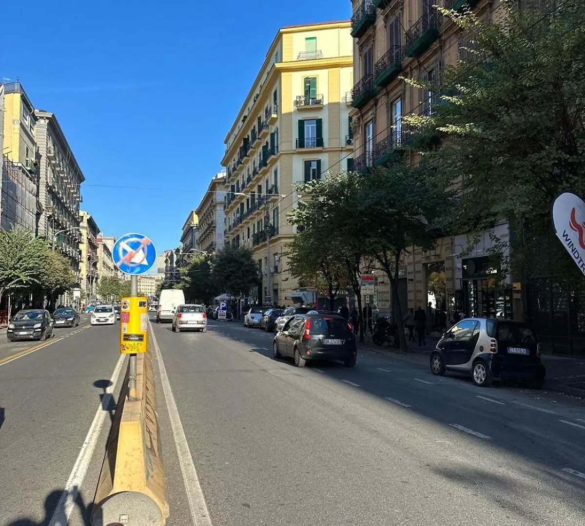 Apartment Alesuite Naples Italy