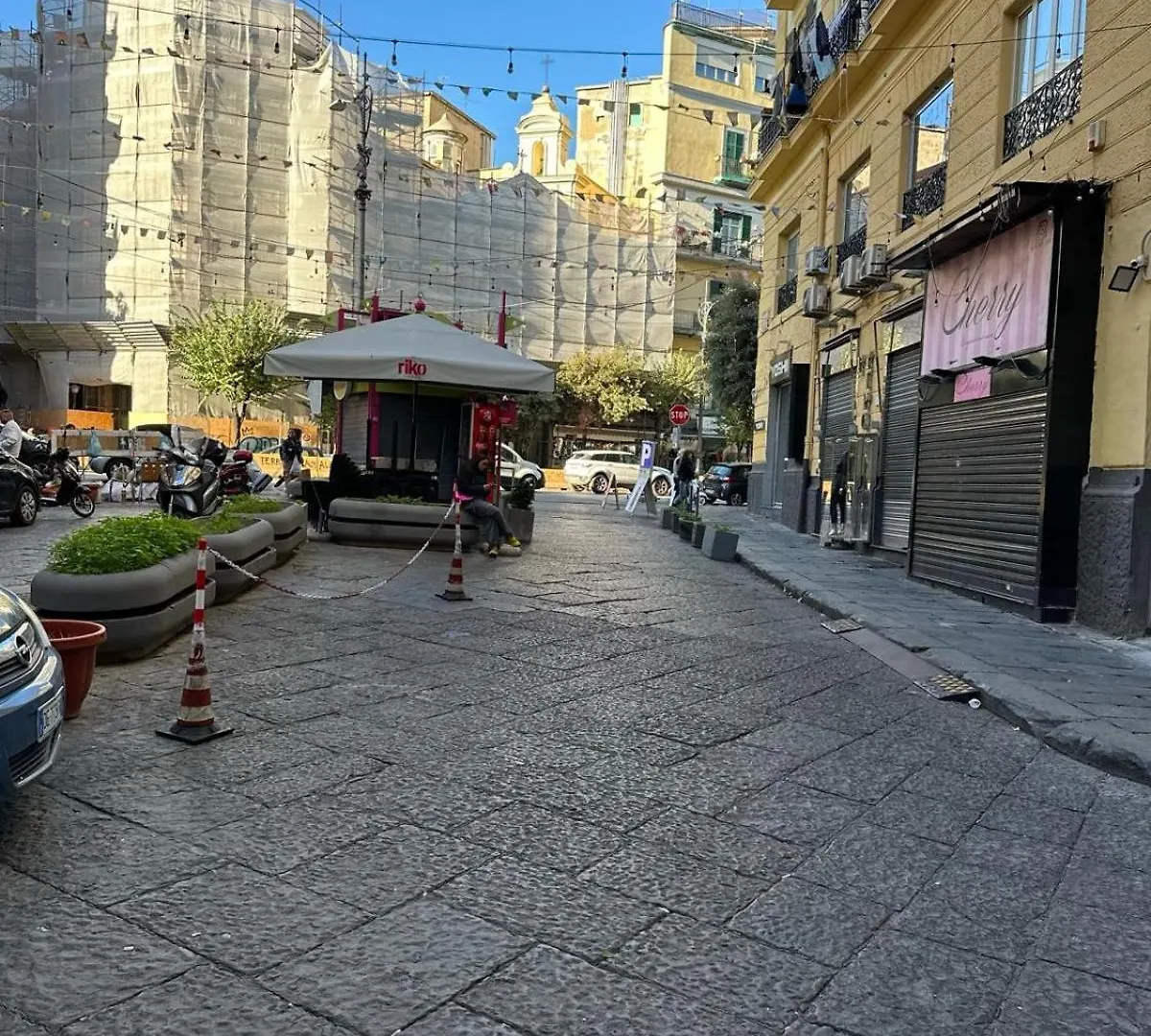 Alesuite Naples